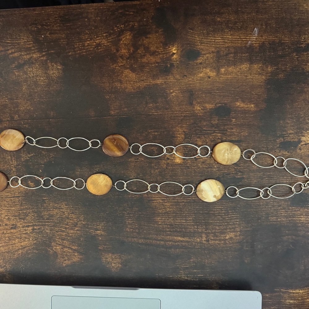 Elegant Silver and Brown Chain Necklace